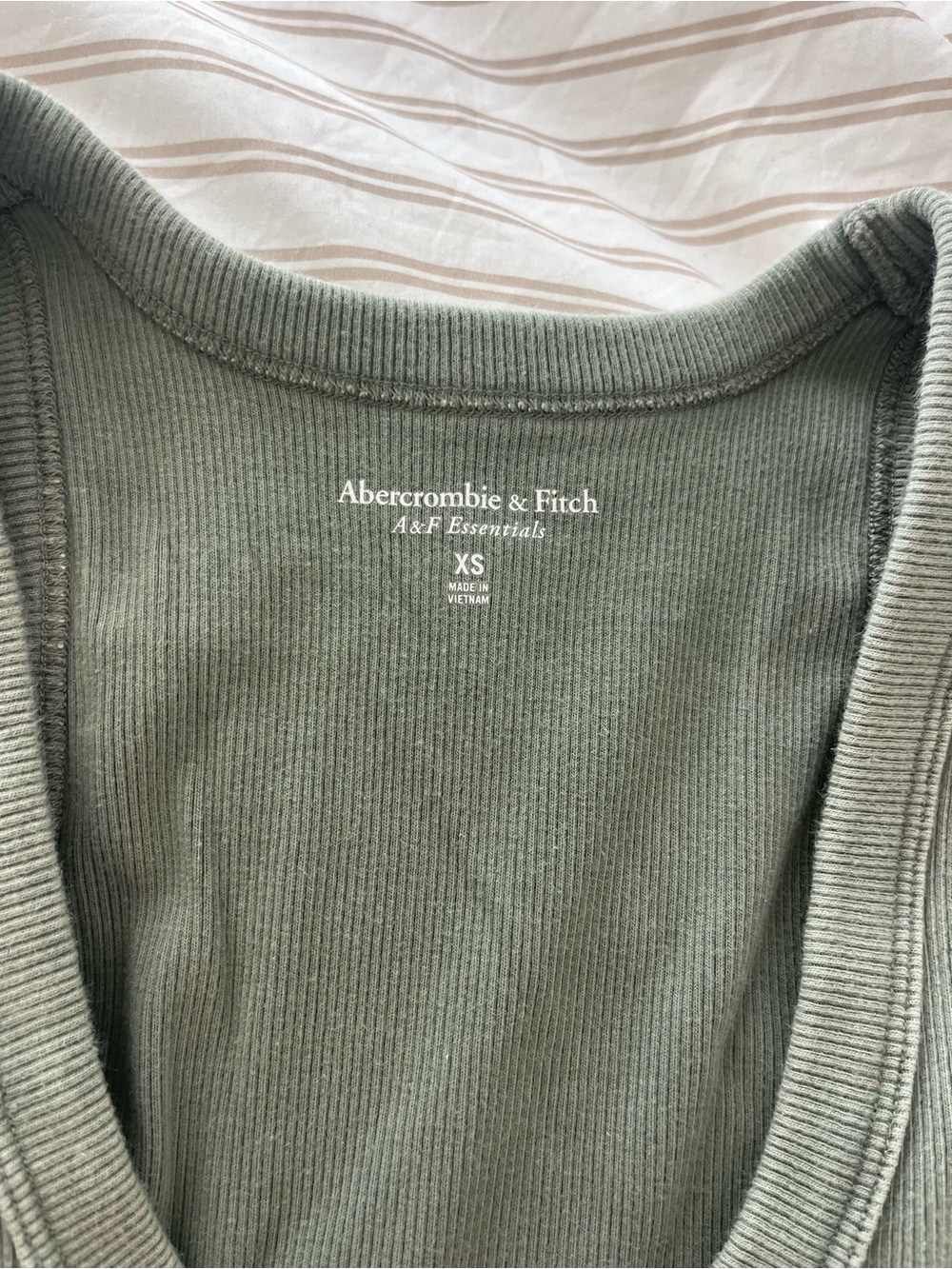 Abercrombie Tank - Picture 2 of 2